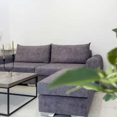 Blue Horizon 1st Floor - 2br