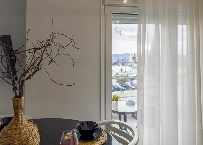 Blue Horizon Residence 1St Floor - 2Br דירה וולוס